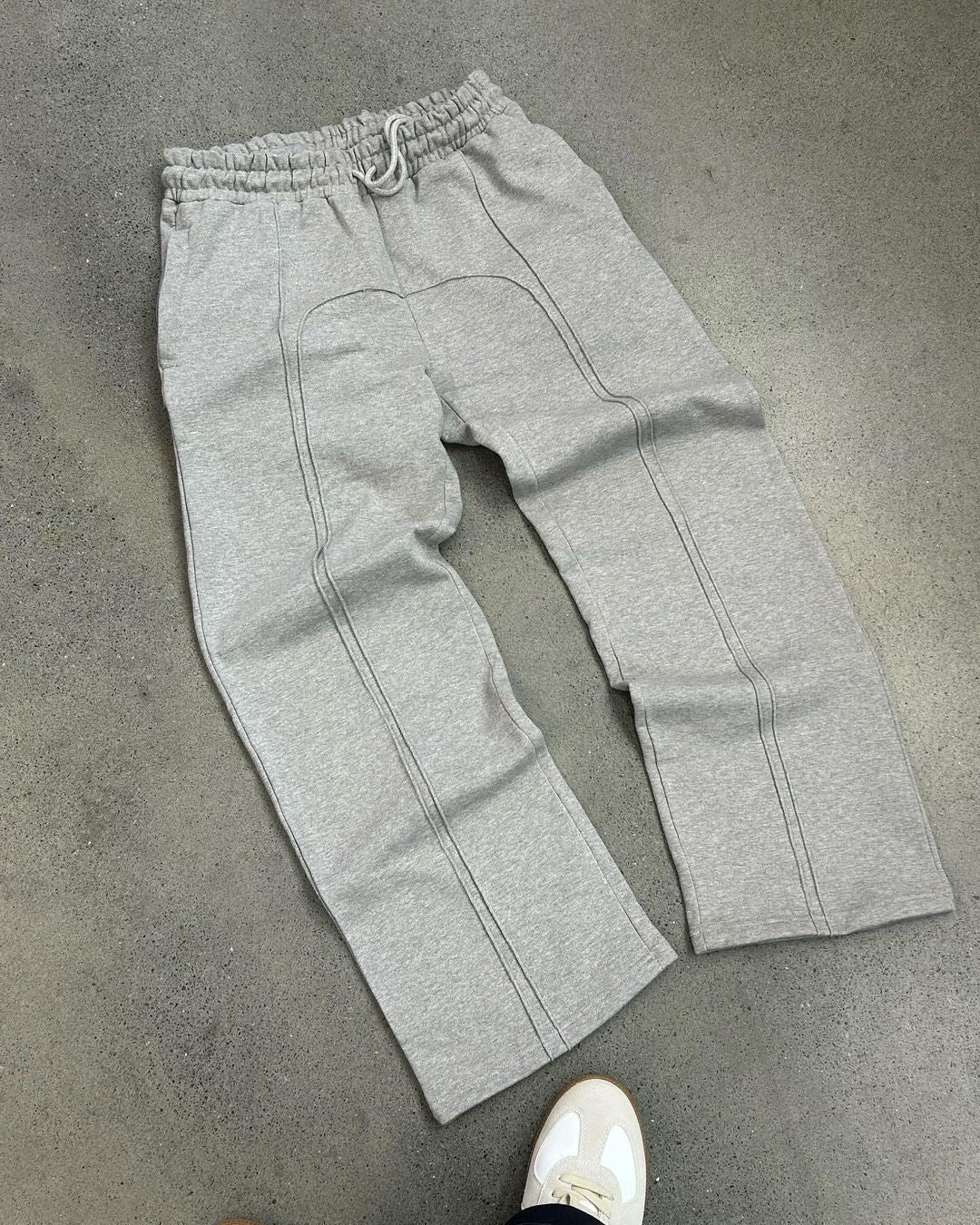 Eluvra Sweatpants