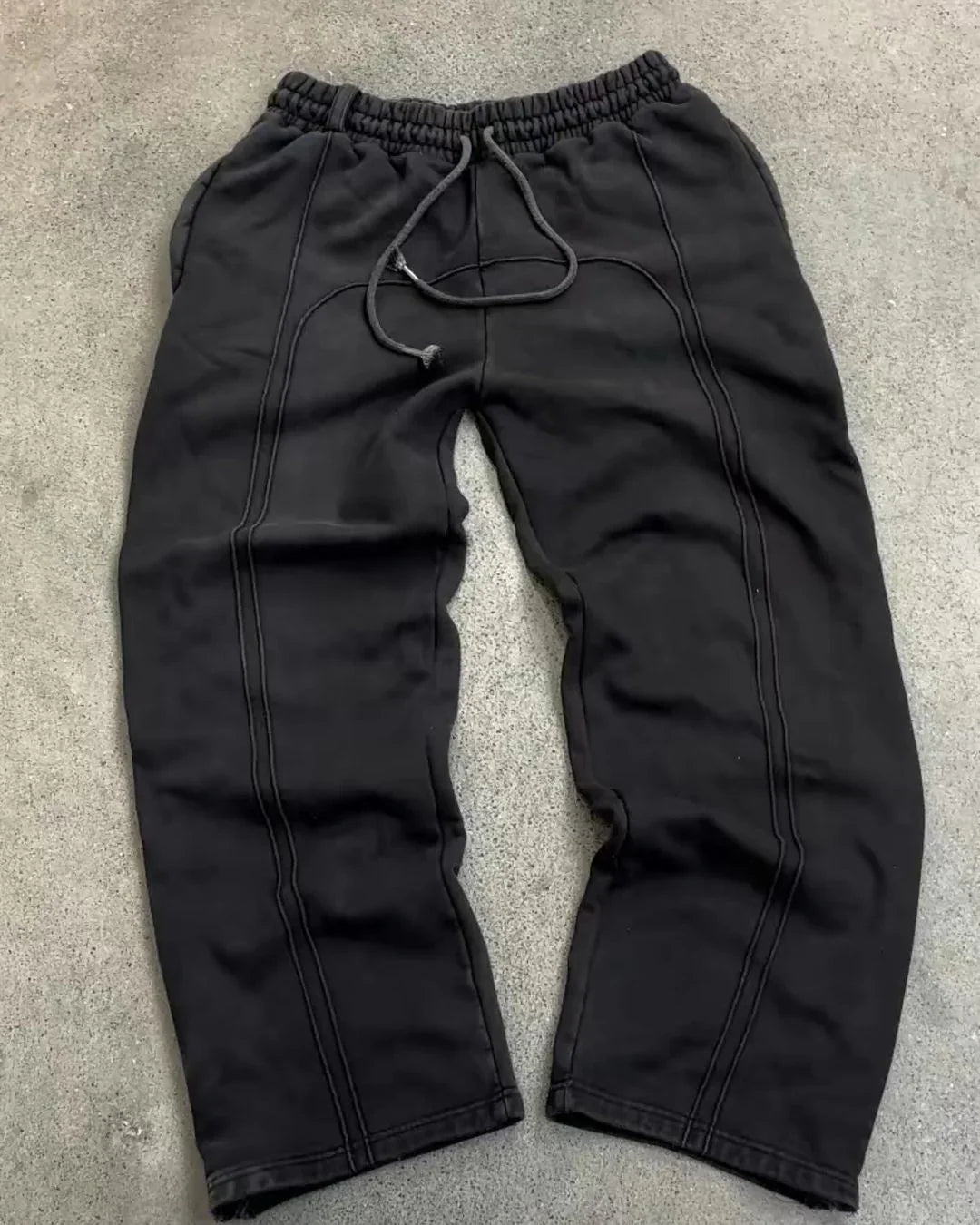 Eluvra Sweatpants
