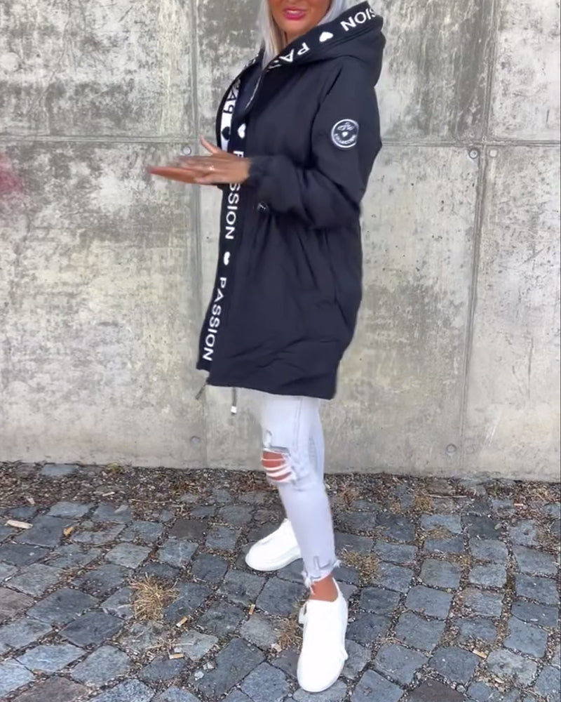 Lange Zwarte Mantel met Capuchon